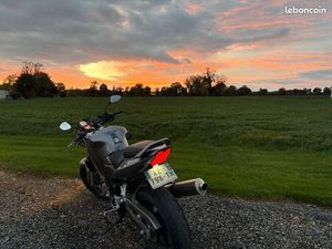 MOTO SUZUKI SV 650