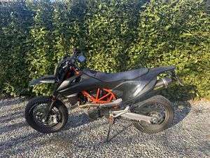 KTM 690 SMC R (DEPO A LIBRETTO)