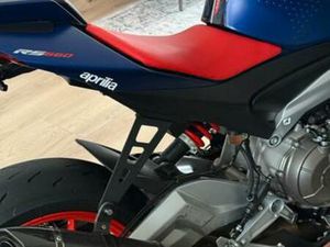 APRILIA RS 660 (2023) MET AKRAPOVIČ UITLAAT! €9.700,00 — MOTOREN | APRILIA — MARKTPLAATS
