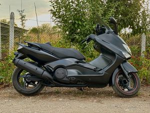 YAMAHA T-MAX →