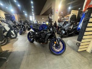 YAMAHA MT-09 Y-AMT 35 KW 2024 900 CM3 | MOTO ROADSTER | 1 590 KM | BLEU | 94340 JOINVILLE LE PONT