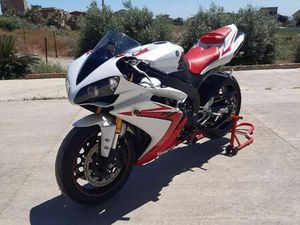YAMAHA YZF-R1 YAMAHA YZF -R1 998 CC ROSSO