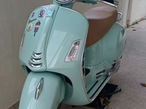 VESPA GTS 125 VERDE AMABILE COSTA