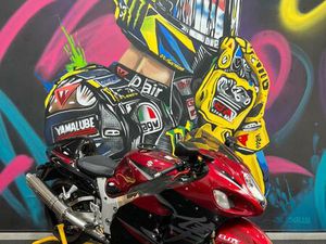 SUZUKI GSX-R 1300 HAYABUSA