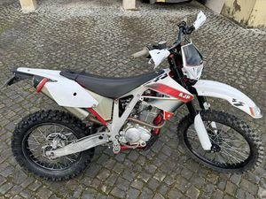 AJP PR4 125 CC 4T 2021 COSTA