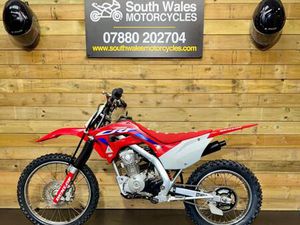 HONDA CRF 125 (BIG WHEEL) / 2019 MODEL / JUST HAD COMPLETE OVERHAUL