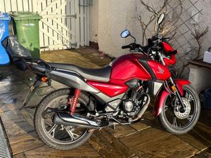 HONDA CB 125F