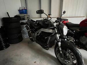 TRIUMPH T595 DAYTONA