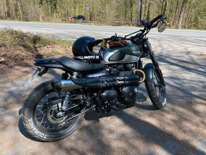 TRIUMPH STREET SCRAMBLER 900