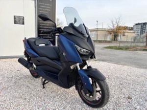 YAMAHA X-MAX