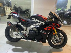 VENDO APRILIA RSV4 1100 FACTORY (2021 - 24) USATA A CAPUA (CODICE 9892081) - MOTO.IT