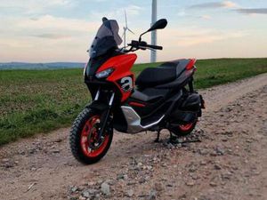 VERKAUFE MEIN APRILIA SR GT 200