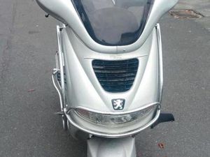 ROLLER 125 PEUGEOT ELYSEO 125 DT FÜR BASTLER/ SCHRAUBER