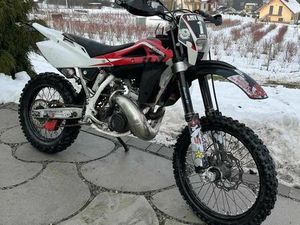HUSQVARNA WR250 Z 2010R 2MTH PO GENERALCE REMONCIE LIMANOWA