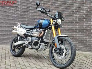 TRIUMPH SCRAMBLER 1200 XE BLAUW