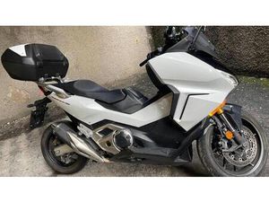 VENDO HONDA FORZA 750 DCT URBAN (2021 - 24) USATA A GENOVA (CODICE 9892019) - MOTO.IT