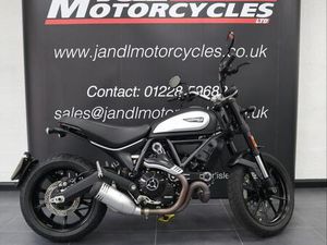 DUCATI SCRAMBLER ICON DARK, HEATED GRIPS, LOW MILES