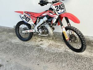 HONDA CR EM RAZOÁVEL ESTADO ALGUEIRÃO-MEM MARTINS