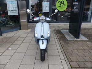 VESPA PRIMAVERA 50