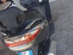 SUZUKI BURGMAN 200 UH200