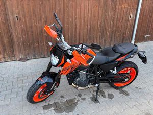 KTM DUKE 690