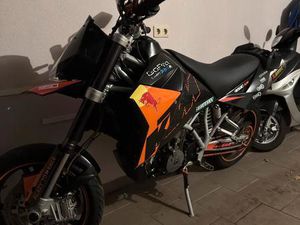 KTM SM 950