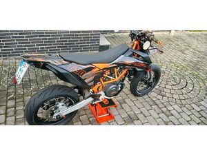 KTM SMCR 690