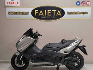 VENDO YAMAHA T-MAX 530 ABS (2015 - 17) USATA A ROMA (CODICE 9892380) - MOTO.IT