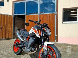 KTM DUKE 890R