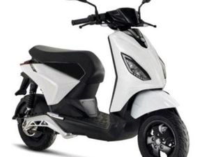 PIAGGIO ONE PLUS MIT GROSSEM AKKU 48