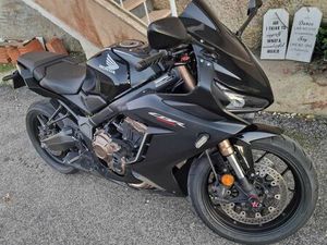 HONDA CBR650R (35KW LIVRETE) DESLIMITADA ALGUEIRÃO-MEM MARTINS