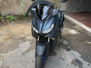 VENDO YAMAHA X-MAX 300 (2021 - 24) USATA A ANZIO (CODICE 9892104) - MOTO.IT