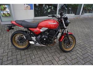 KAWASAKI Z650 RS WIE NEU
