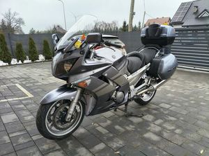 YAMAHA FJR 1300 MOTOCYKL Z PELNĄ DOKUMENTACJĄ SERWISU I PRZEBIEGU CIECHANÓW