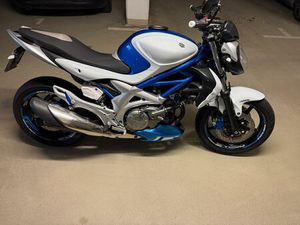 SUZUKI GLADIUS SFV 650