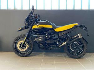 BMW R11 GS SCRAMBLER PARIS DAKAR BY UNIT GARAGE