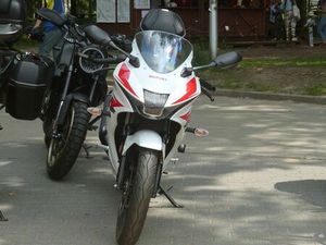 SPRZEDAM SUZUKI GSR 125 BIELSKO-BIALA