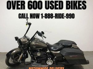 2014 HARLEY-DAVIDSON® FLHRSE - CVO™ ROAD KING®