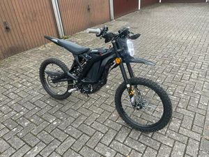 SURRON LIGHT BEE L1E X NIGHT EDITION