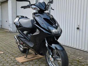 YAMAHA AEROX 50