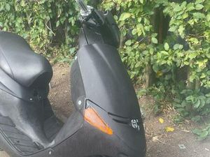 MOFA ROLLER, 25 MIT PAPIEREN UND SCHLÜSSEL