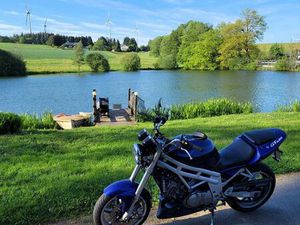 HYOSUNG GT650 COMET– GEPFLEGT, VIELE NEUTEILE & SOFORT FAHRBEREIT