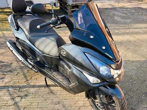 ROLLER DAELIM S300 ROLLER MOTORRAD TOP ZUSTAND
