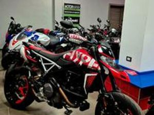 DUCATI HYPERMOTARD 950 RVE 2023 PARI A NUOVO