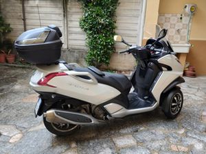 PEUGEOT METROPOLIS 400