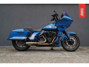 HARLEY-DAVIDSON FLTRXST ROAD GLIDE ST 117 FAST JHO