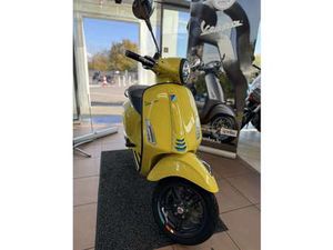 VESPA PRIMAVERA 125