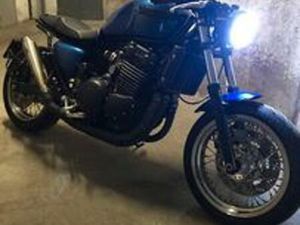 TRIUMPH LEGEND 900 TT