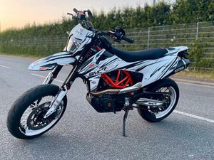 KTM 690 SMCR