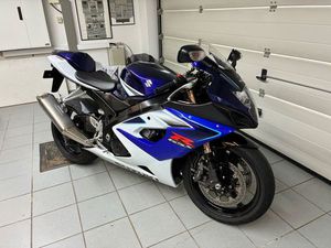 SUZUKI GSX-R 1000 K6